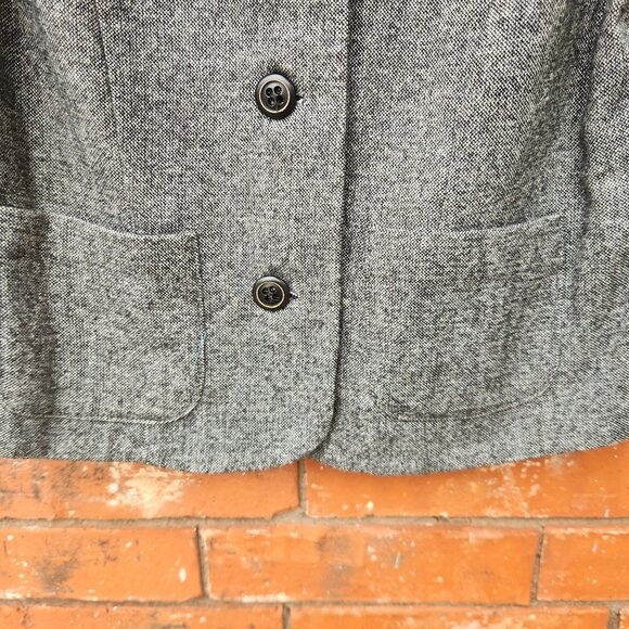 Gray Fibers Barbara Lesser Medium Cropped Jacket With 3/4 Sleeves Button Closure - Picture 3 of 6